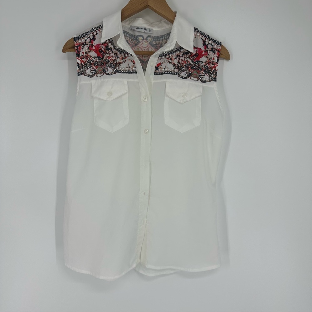 White Shirt Sleeveless Size M